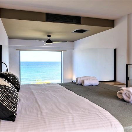 Cubes On The Beach Athens Airport アルテミダ エクステリア 写真